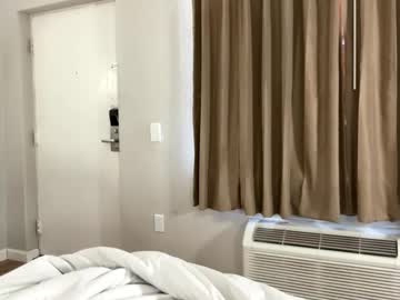 deepthroatqueen33's chat room