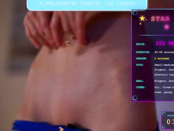 newchloe18's chat room