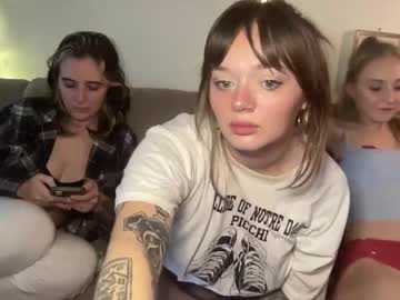 lill_daddysgirl's chat room