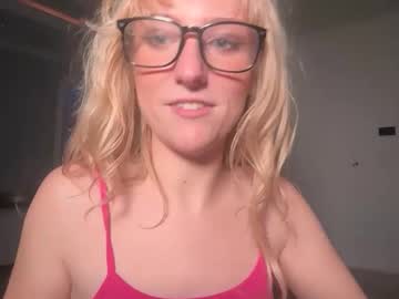 lilybrown07's chat room