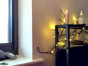 intothewoodswego's chat room