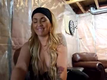 coupleoffantastics's chat room