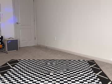 petitebrat's chat room