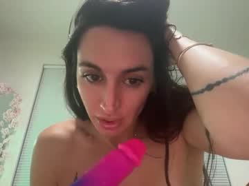 roxy27026's chat room