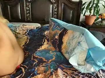 pussylix3's chat room