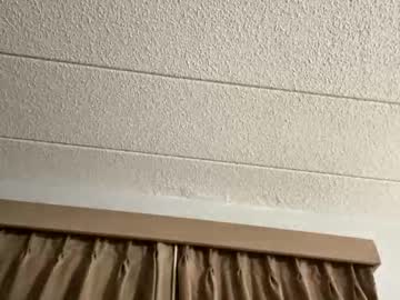 deepthroatqueen33's chat room