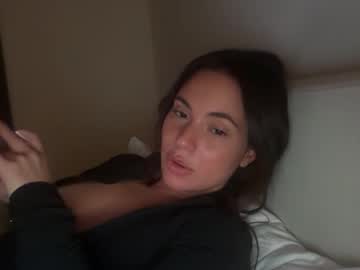 pollyyypocket's chat room