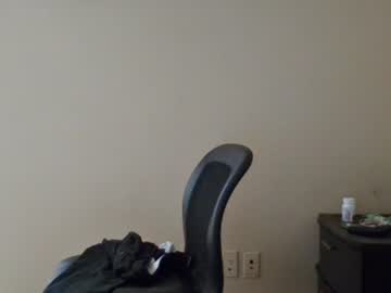 tinywithtiddies's chat room