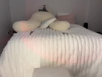 ellieluvs's chat room