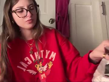 fantasyella's chat room