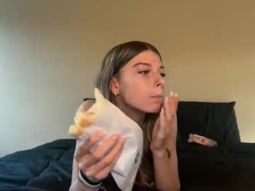 clairewalkerr's chat room