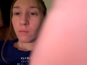 ashleetoocute's chat room