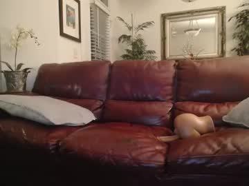 hotblondemilf1962's chat room