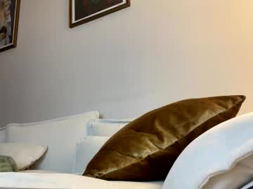 hawaiigirl_'s chat room