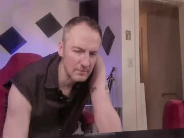 widthofapeach's chat room