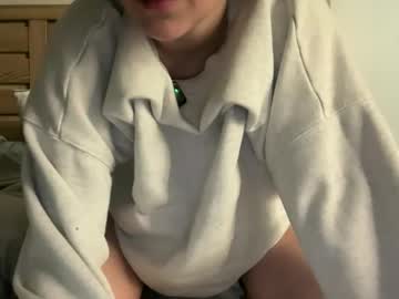 cherry7_7's chat room