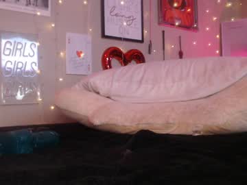 milf_lacey's chat room