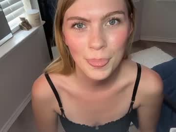 elliee81's chat room