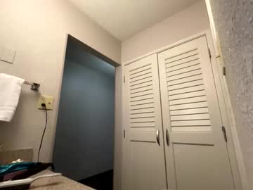 candyclaws05's chat room