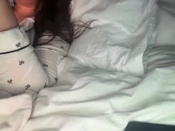 pollyyypocket's chat room