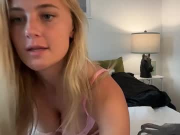 parisangel7's chat room