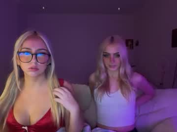 chloeros3e's chat room