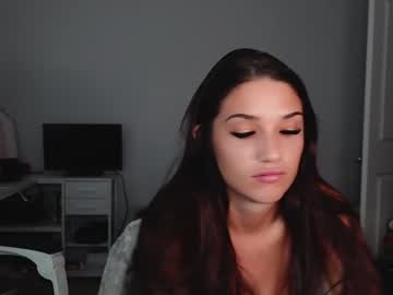 prettygirll23's chat room