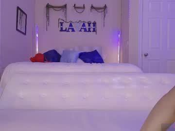 lavahmoon's chat room