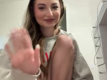 fantasyella's chat room