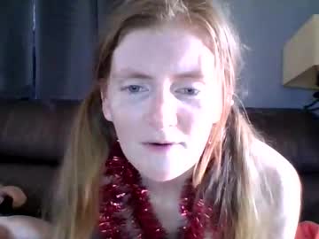 stickyredfunsize's chat room