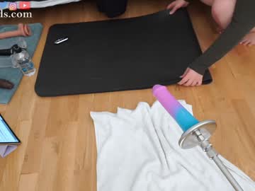 serareads's chat room