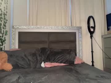 sophiasecretsx's chat room