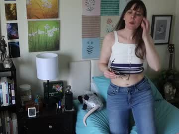 ellynaomi's chat room