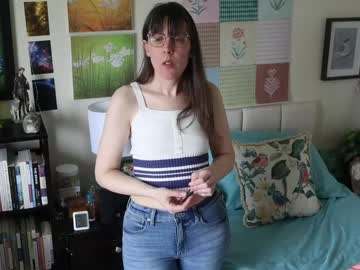 ellynaomi's chat room