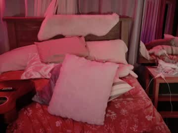 kaileeshy's chat room