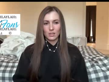 laylahlaylah1's chat room