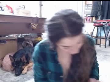 rosegold18's chat room