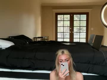 chloeros3e's chat room