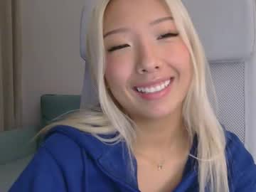 vivianwinters's chat room