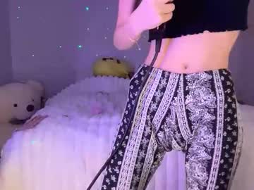 ellieluvs's chat room