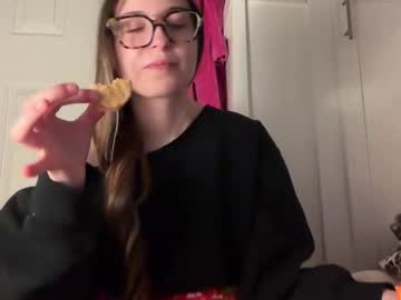 fantasyella's chat room