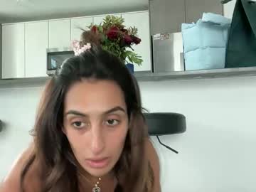 camiliakxoxo's chat room