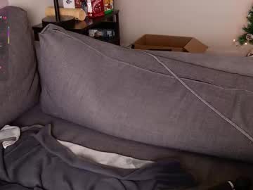 strawberryyfoxie's chat room