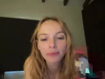 lilbitali's chat room