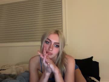 chloeros3e's chat room