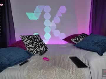 katie_kross_'s chat room