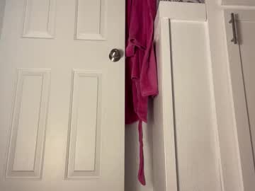 fantasyella's chat room