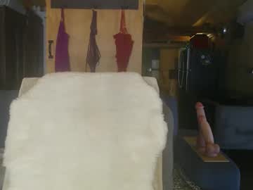 kimberlyfaysantana's chat room