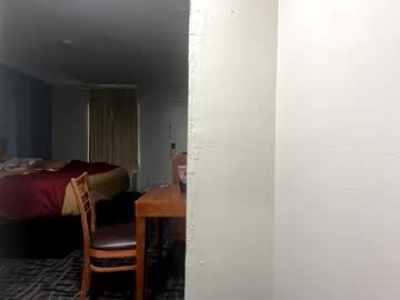 firsttime_freak's chat room