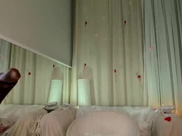 honeymoann's chat room